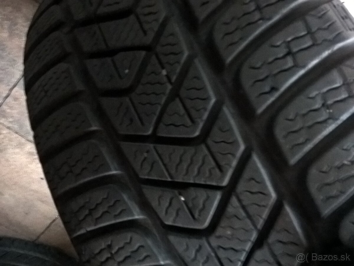 ZIMNÉ 215/55 R17 DUNLOP CONTINENTAL a PIRELLI - OD 15,-€/kus - 15