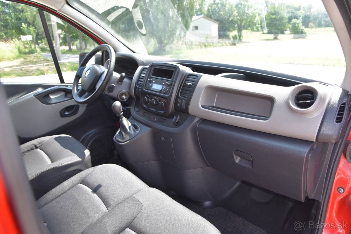 Renault Trafic - 15