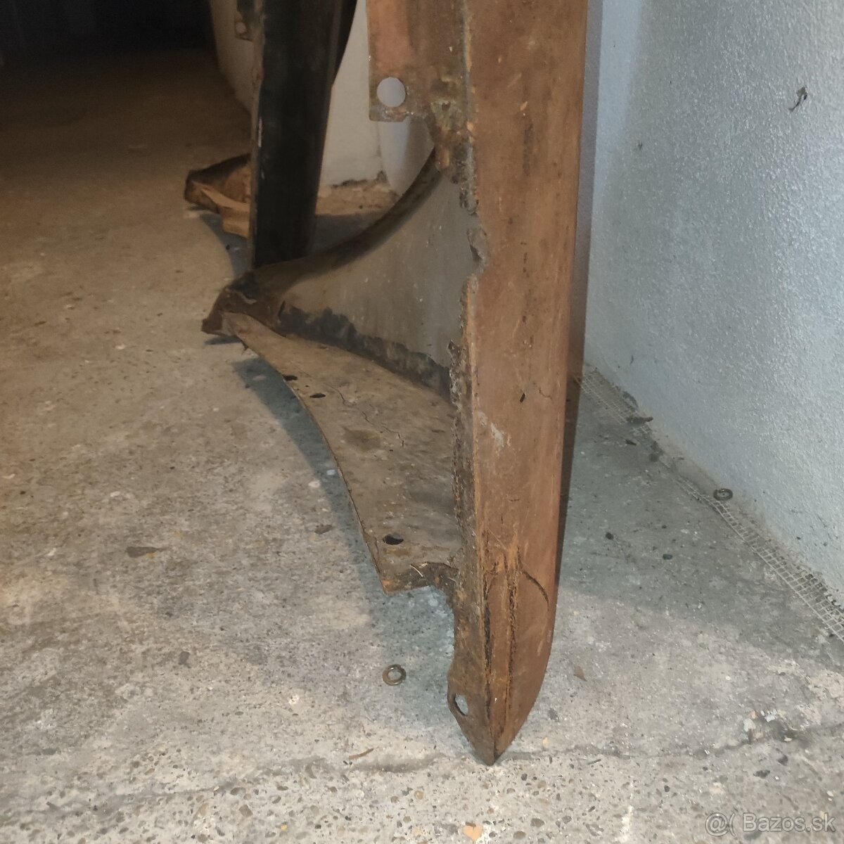 Predný pravý blatník škoda 100 - 15