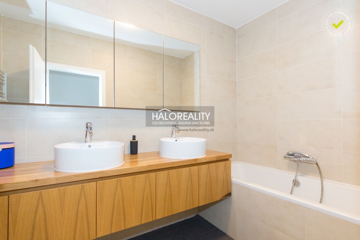 HALO reality - Predaj, trojizbový byt Slovenský Grob, Malý R - 15