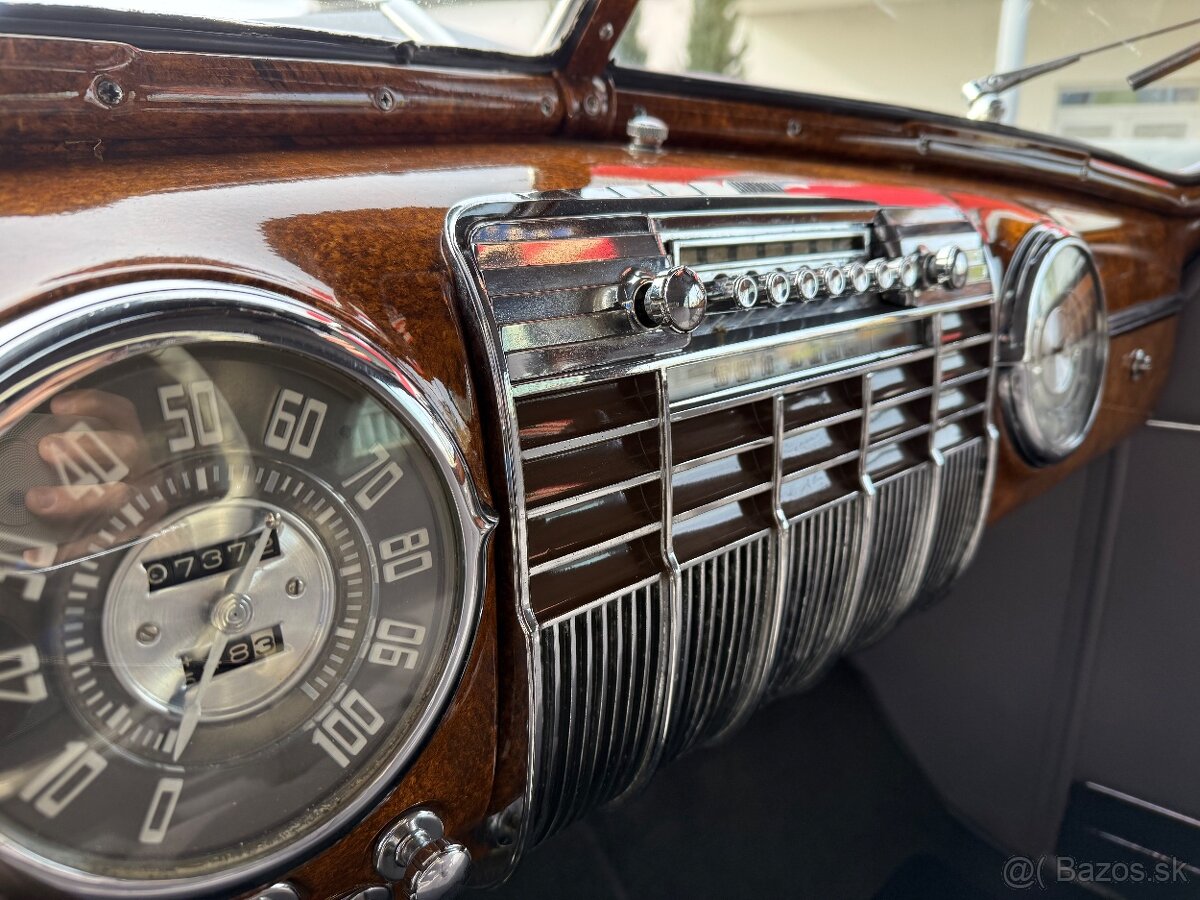 1941 Cadillac Series 62 Coupe - 15