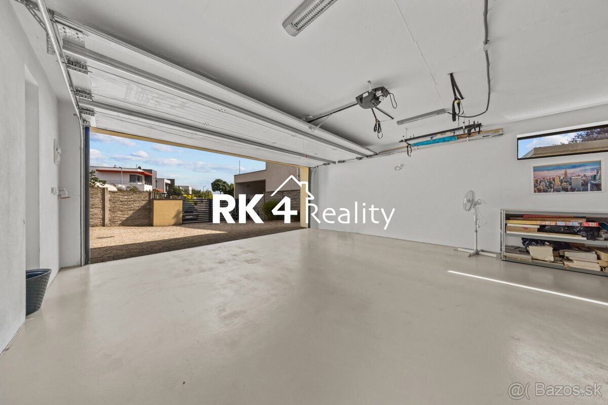 RK4 - Súkromná vila - dvojgaráž, 2 terasy (80 m²), pozemok - 15