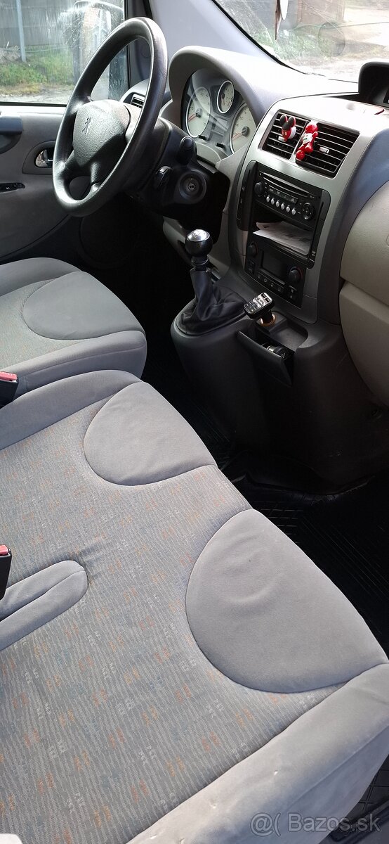 Peugeot Expert Teepee - 15