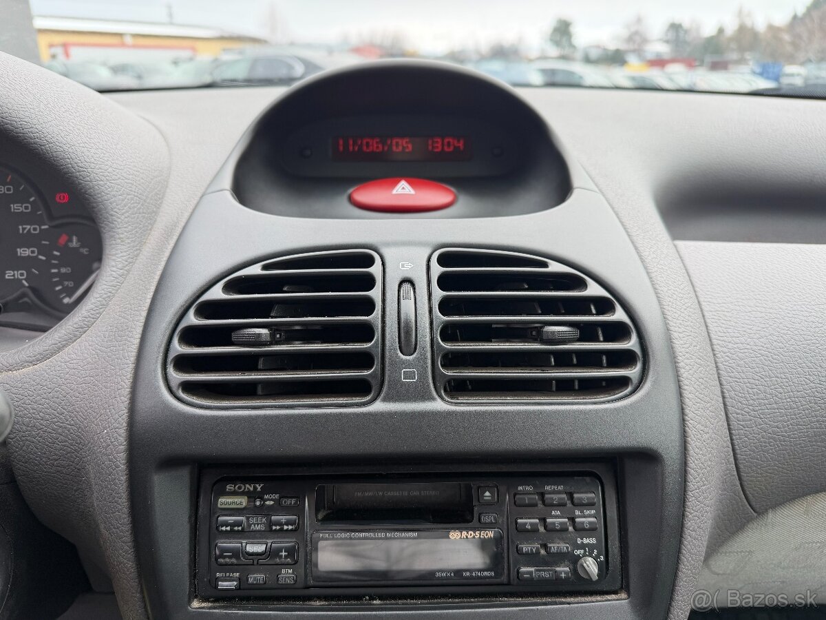 Peugeot 206 1.1 XR Présence - 15