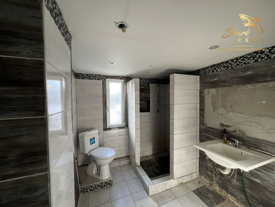 Rodinný dom - Chalupa usadená v peknom prostredí - 15