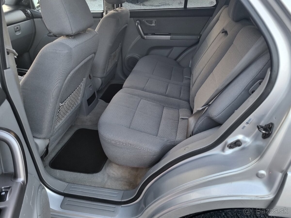 KIA SORENTO 2,5CRDi 4x4 - 15