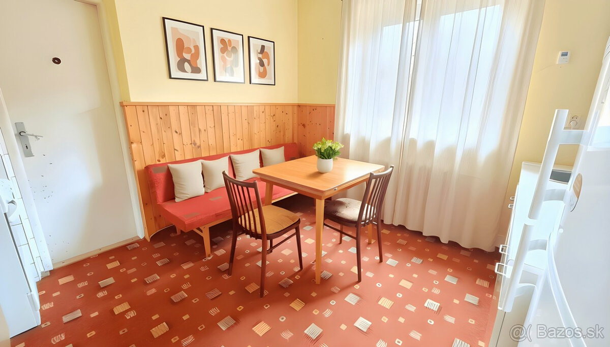 Rodinný dom v Nitrianskom Pravne,pozemok 1611m2+garáž,dielňa - 15