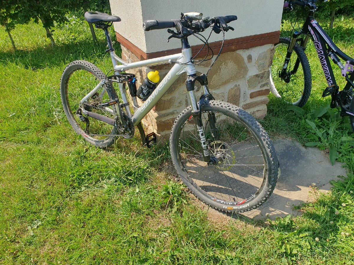 Celoodpruzeny bicykel canyon racing fs30 - 15