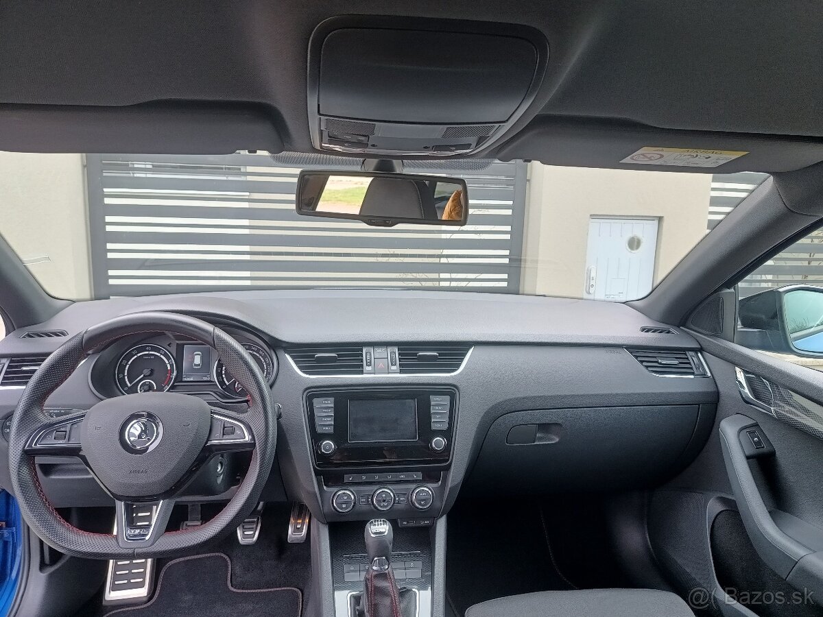 Škoda Octavia Combi 2.0TSI RS 220PS Manuál - 15