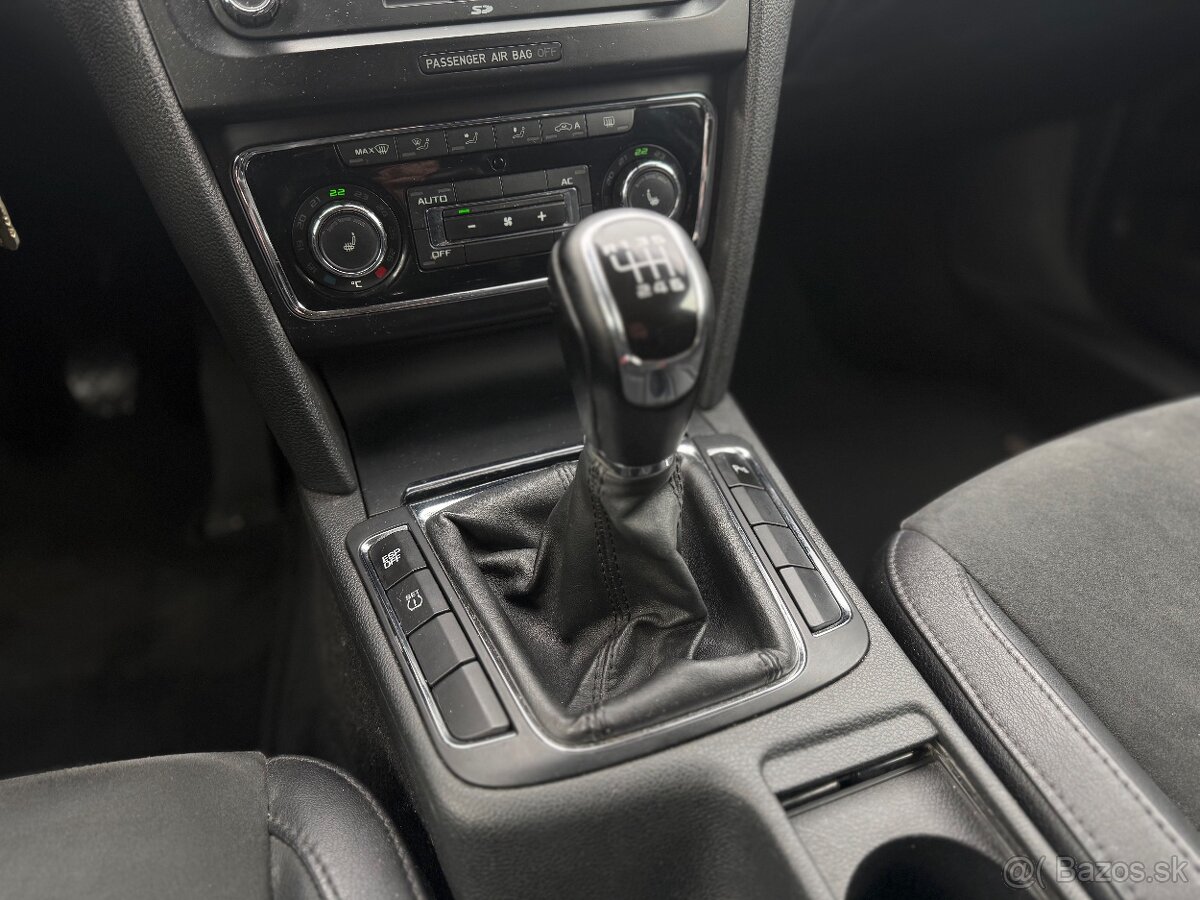 Škoda Superb 2.0 TDI 103kW Elegance 2009 - 15