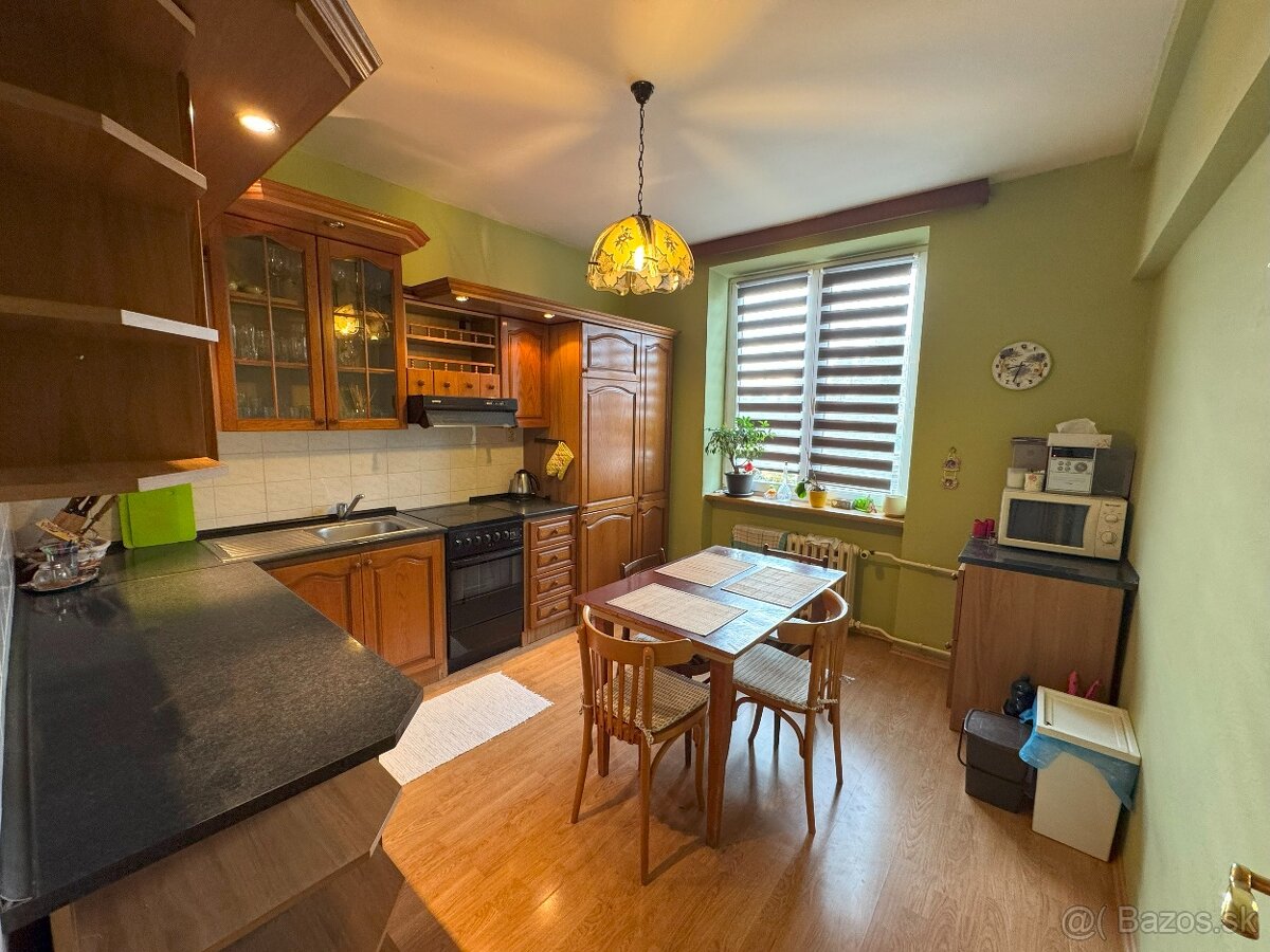 ZNIZENA CENA Trojizbový byt v centre mesta Veľký Krtíš - 15