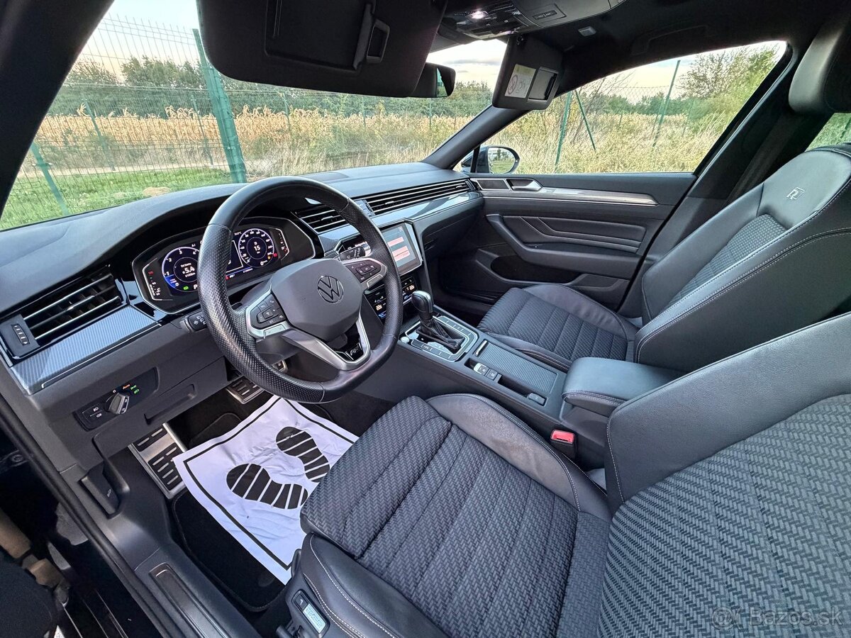 Volkswagen Passat B8.5 R-Line
- 15