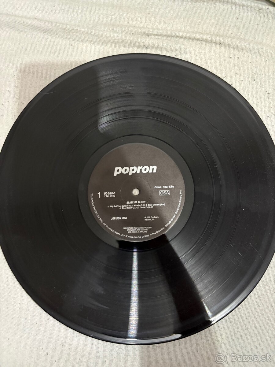 Predám staré gramorádio + platne - 15