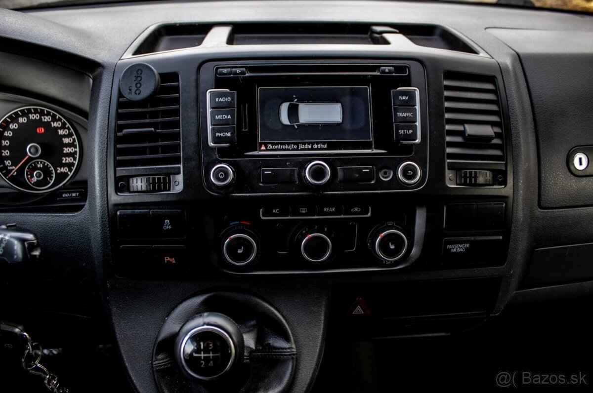 Volkswagen T5 Multivan Startline 2.0TDi 103kW, M6 - 15