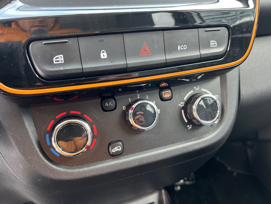 Dacia Spring 26.8 kWh 45k Comfort Plus - 15