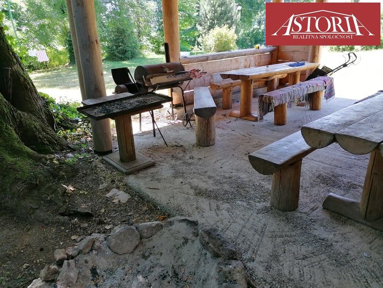 Prenájom reštaurácie v areáli ranča - Valentová - 15