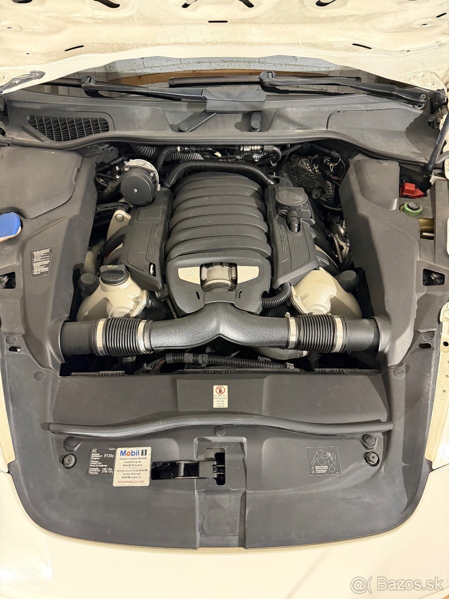 Porsche Cayenne II 4.8S Servis Porsche - 15