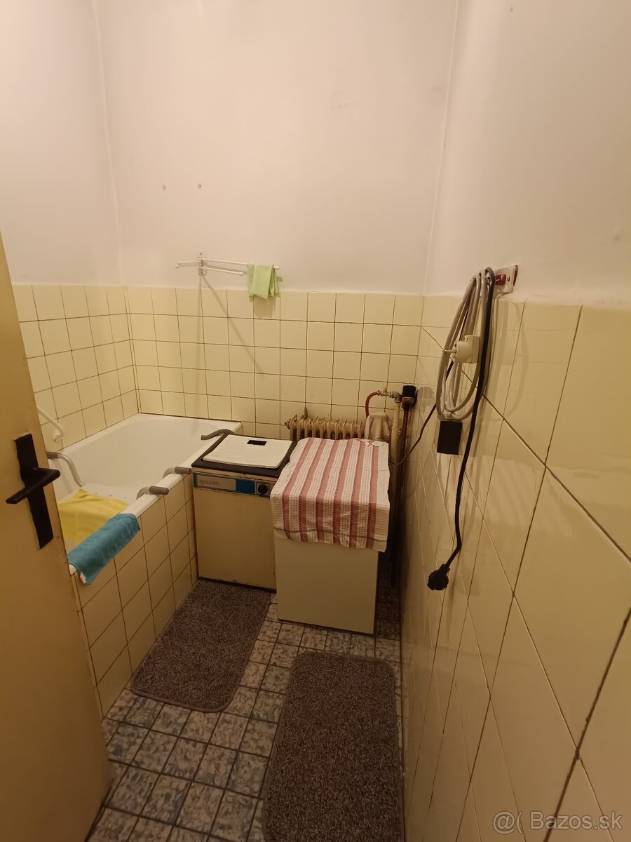 Rodinný dom so záhradou - Žilina Bytčica - 15