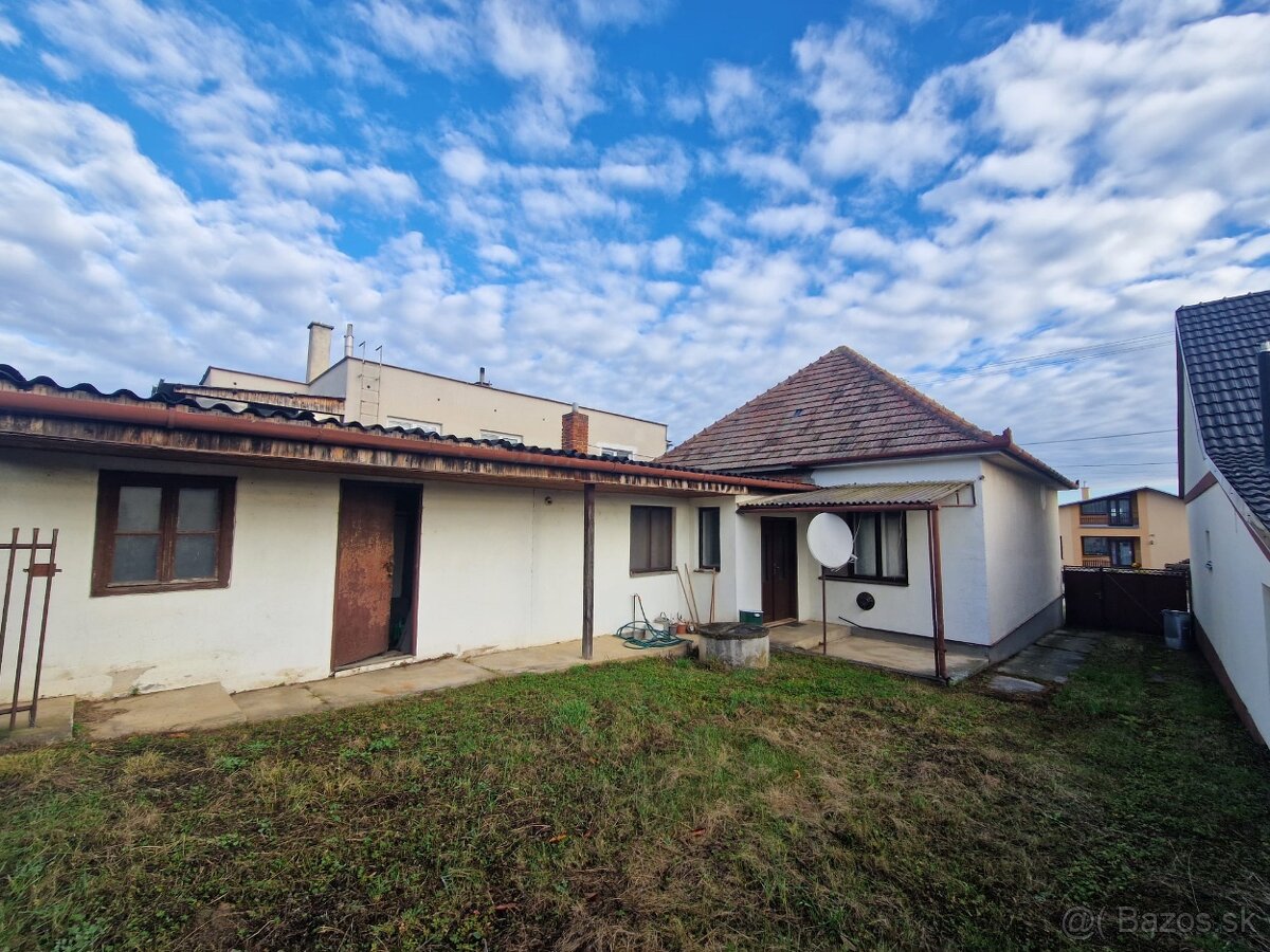 Rodinný dom v obci Bojná - 15