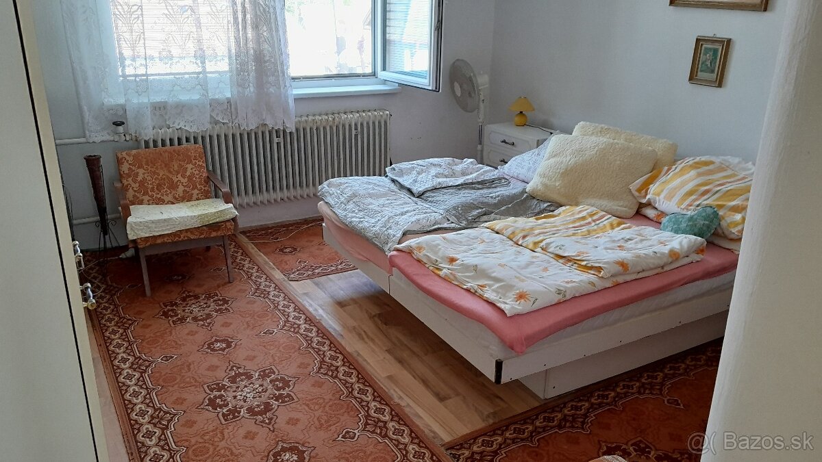 Na predaj priestranný 4-izbový rodinný dom - 15