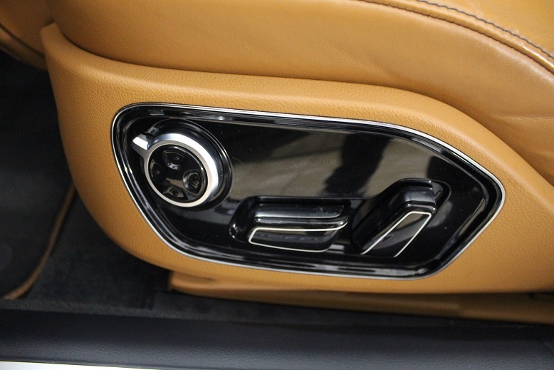 Audi A8 3.0 TDI V6 Exclusive Quattro - 15