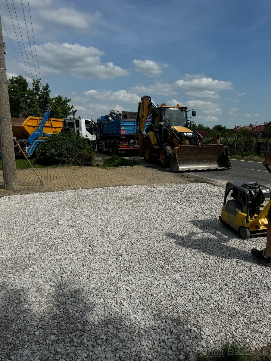 Základové dosky, spevnené plochy, pripojky, stavby na kľúč - 15