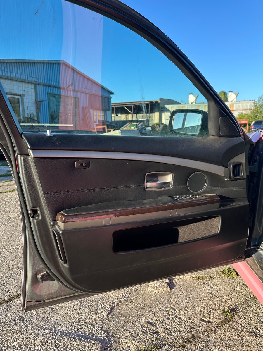 Rozpredam Bmw e65 745d - 15