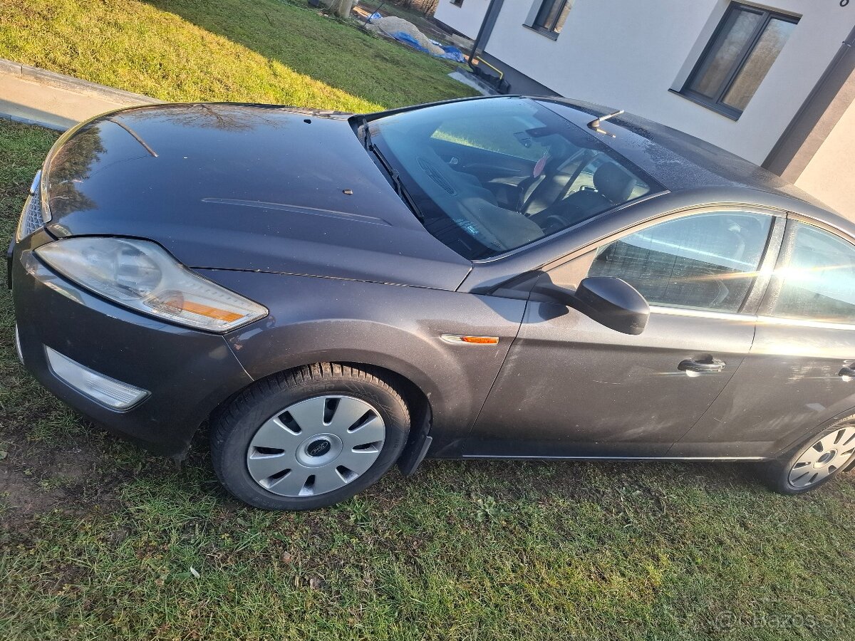 Predám Ford Mondeo sedan 2.0 Tdci 103 kW DPF - 15