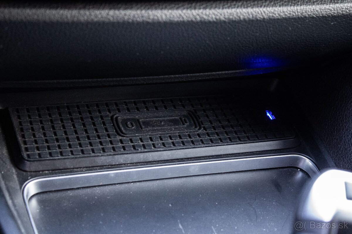 BMW Rad 3 Touring 318d F31 A/T 110kW - 15