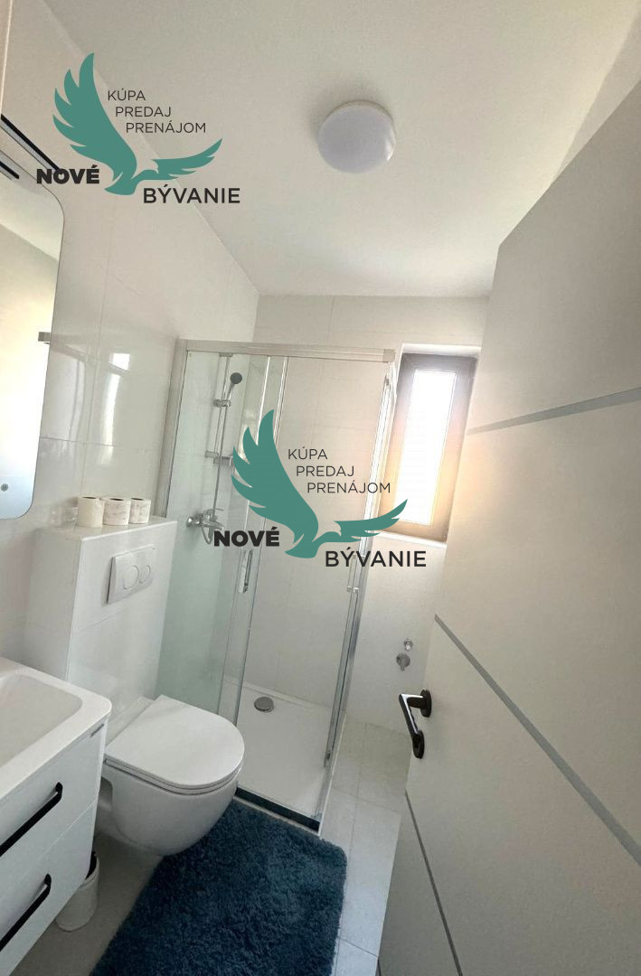 Luxusná novostavba vila s bazénom blízko mora a výhľadom na - 15