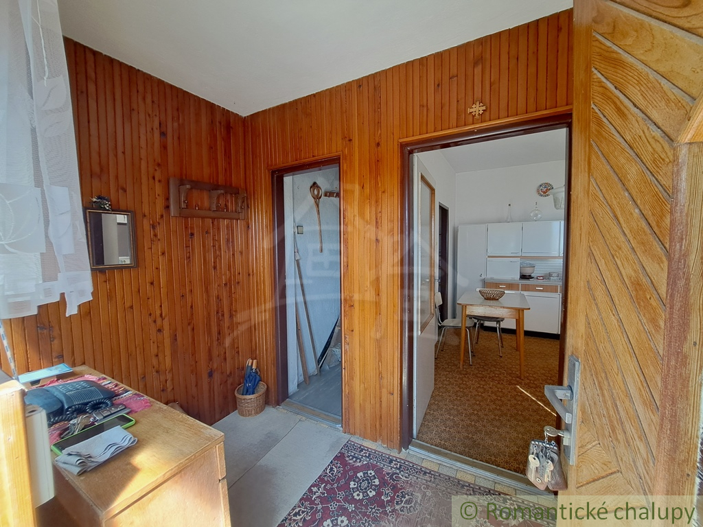 Dom v obci Štitáre v blízkosti lesa a zároveň s dobrou dos - 15