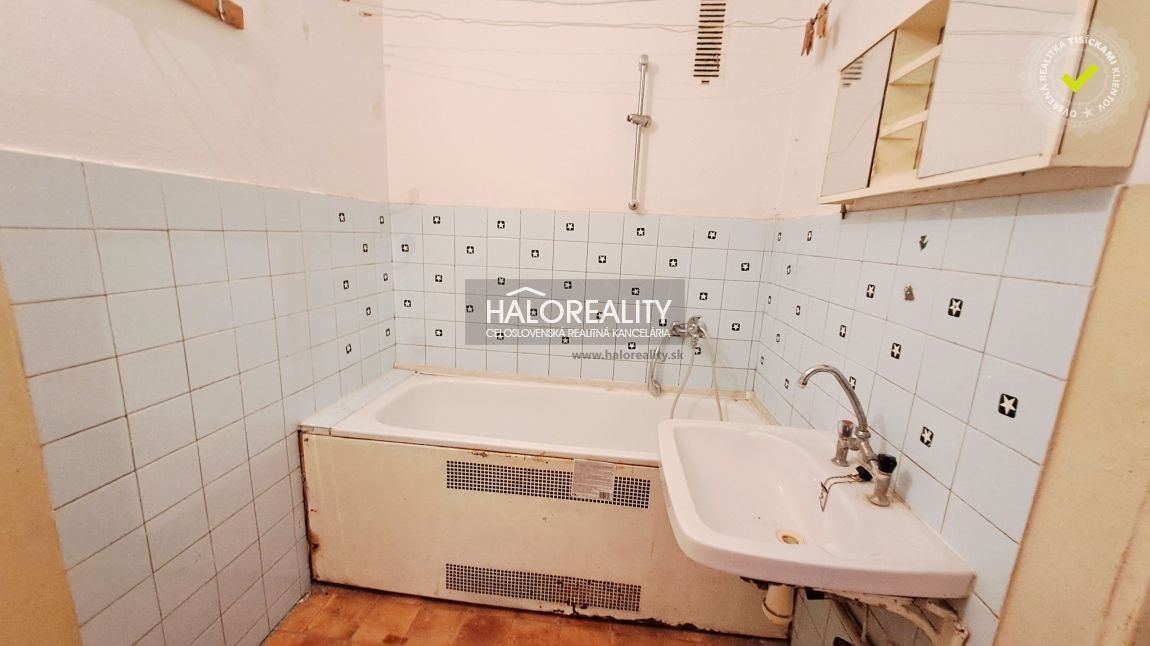 HALO reality - Predaj, trojizbový byt Partizánske, Luhy, s b - 15