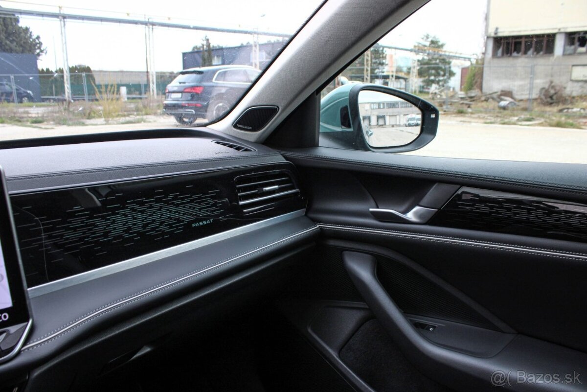 Volkswagen Passat Variant 1.5 TSI eHybrid ELEGANCE - 15
