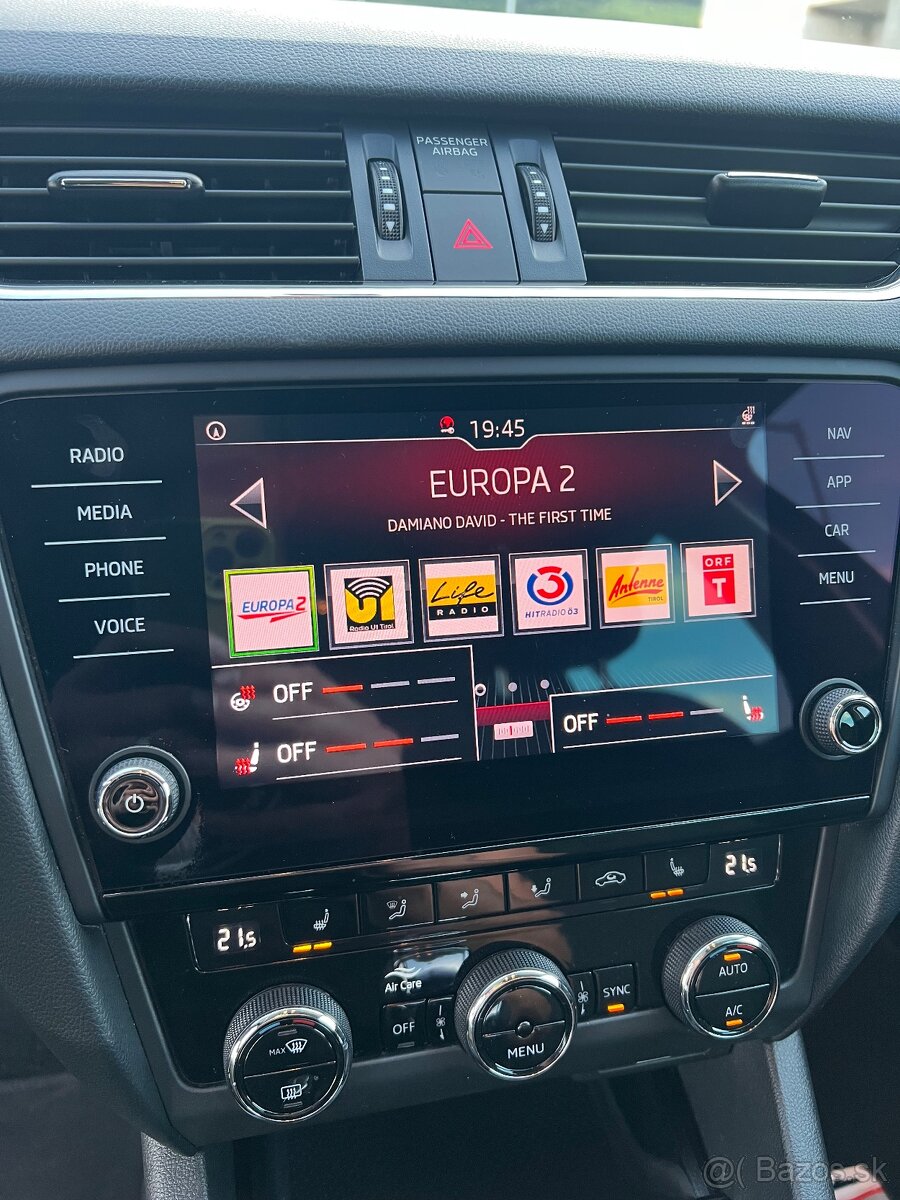 Škoda octavia combi 2.0tdi dsg STYLE - 15