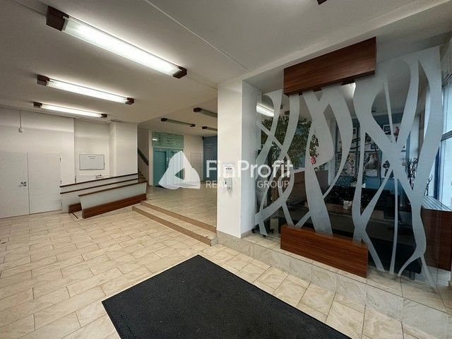 Kancelárske priestory s umývadlom na prenájom - od 18 m2, Bo - 15