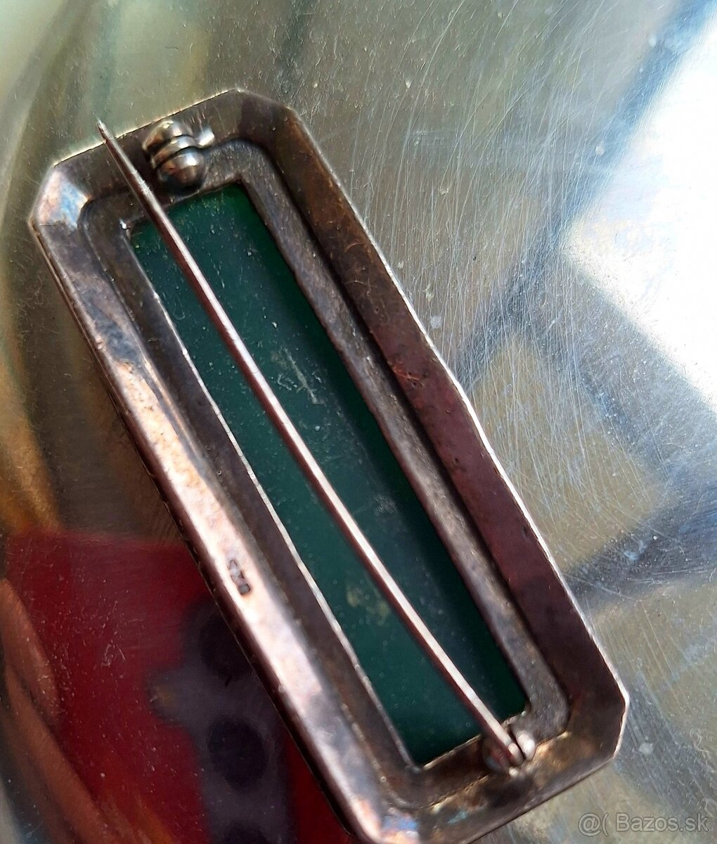 Podnos Berndorf a starožitné brošne - 15