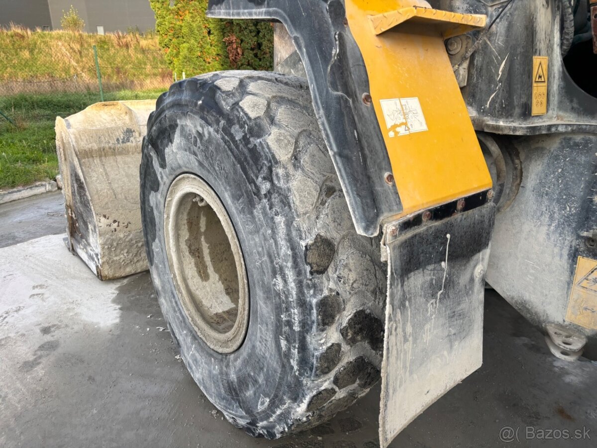 KOMATSU WA 200-6 - 15