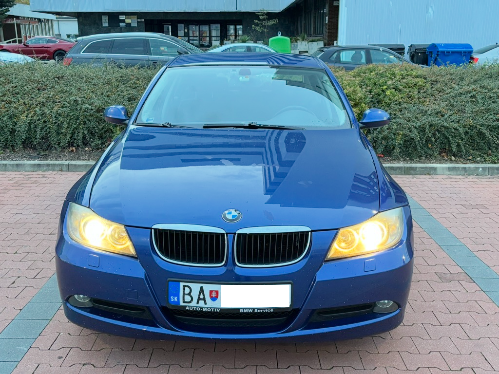 BMW 318i E90 95kW benzín na predaj - 15
