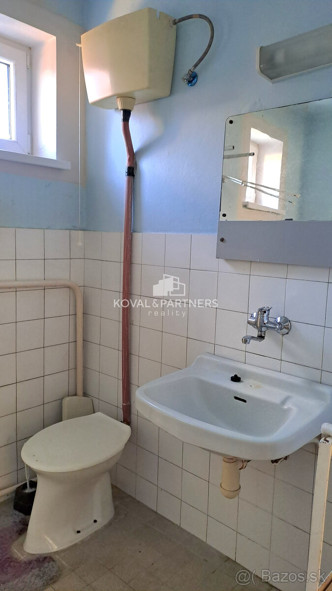 Na prenájom poschodová budova, Zlaté Moravce, časť Ďatelinis - 15