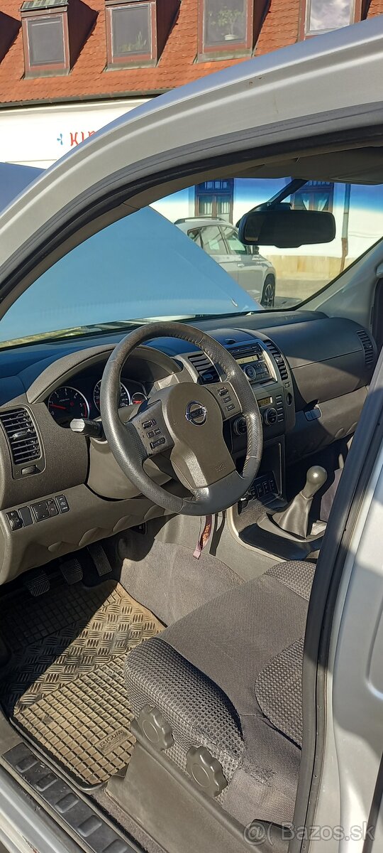 Nissan Pathfinder 2.5D 2009 4x4 - 15