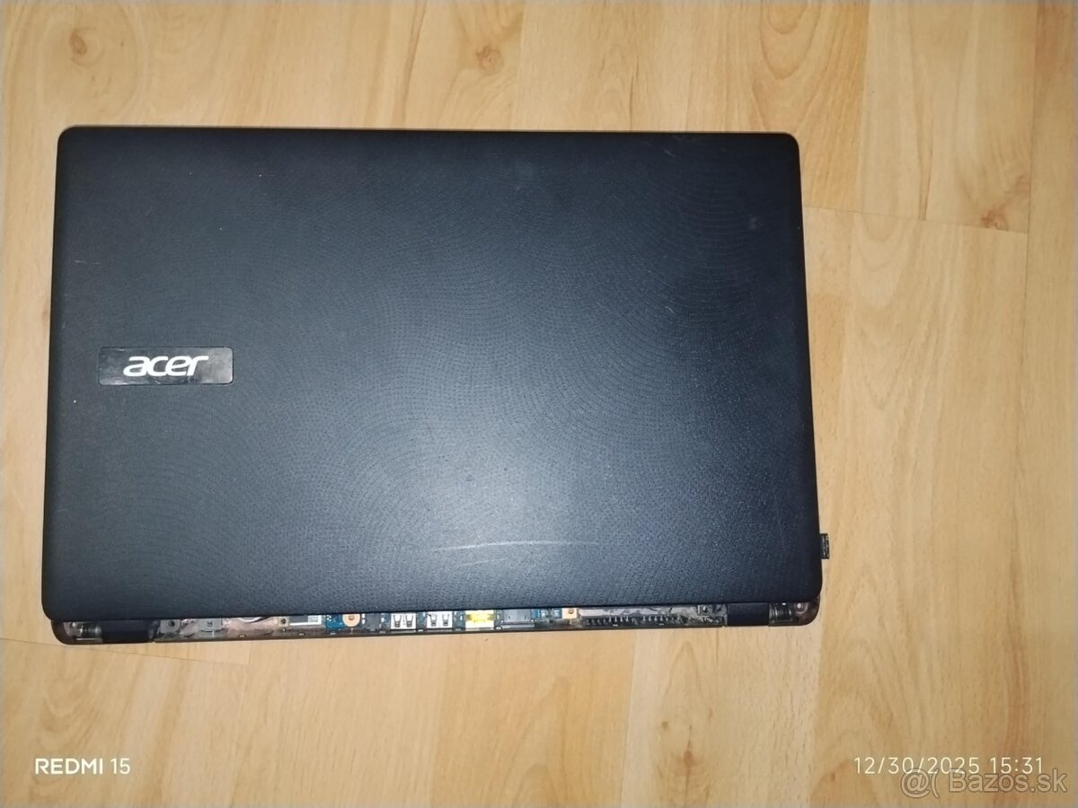 Acer ES1-S1 - 15