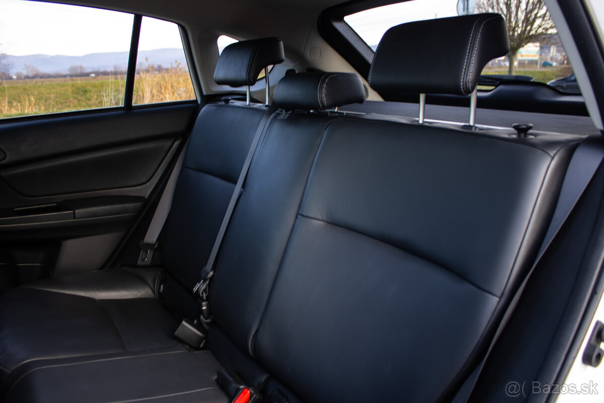 Subaru XV 2.0i Exclusive benzín 4x4 automat - 15