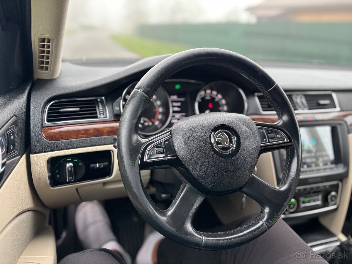 Predam Skoda superb 2.0 TDI 103KW 4X4 R.V 2014 222 069KM - 15