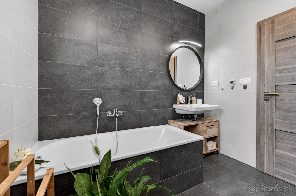 3 izbový byt v obľúbenom projekte Lastovičky Nová Dedinka, n - 15