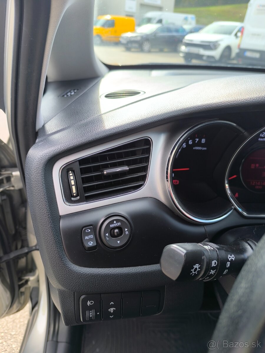 Kia Ceed 1.4 CVVT 73,6 kW /100 PS M6 GOLD - 15