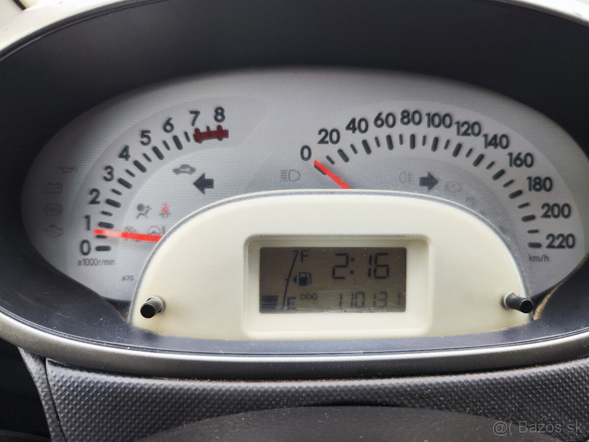 Daihatsu Sirion 1,3/67kW 4x4 - 15