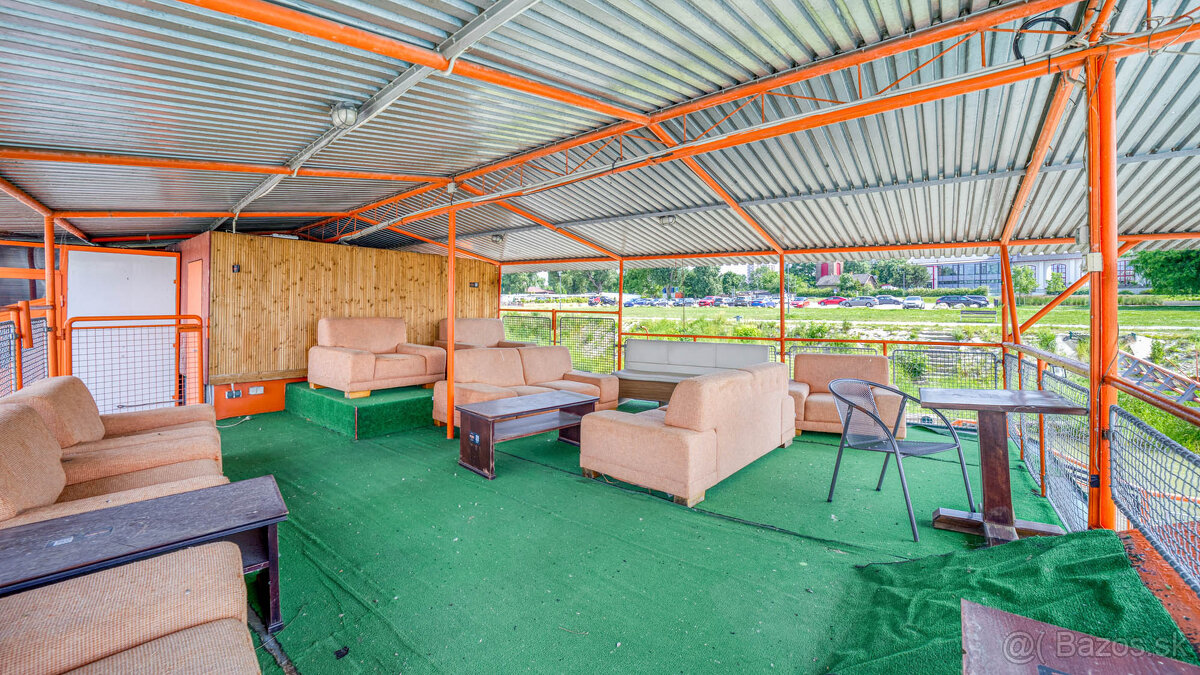 Pontón v TOP lokalite na Tyršovom nábreží - 15