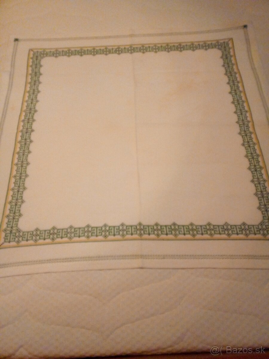 Ručne vyšívané obrusy 2 - 15