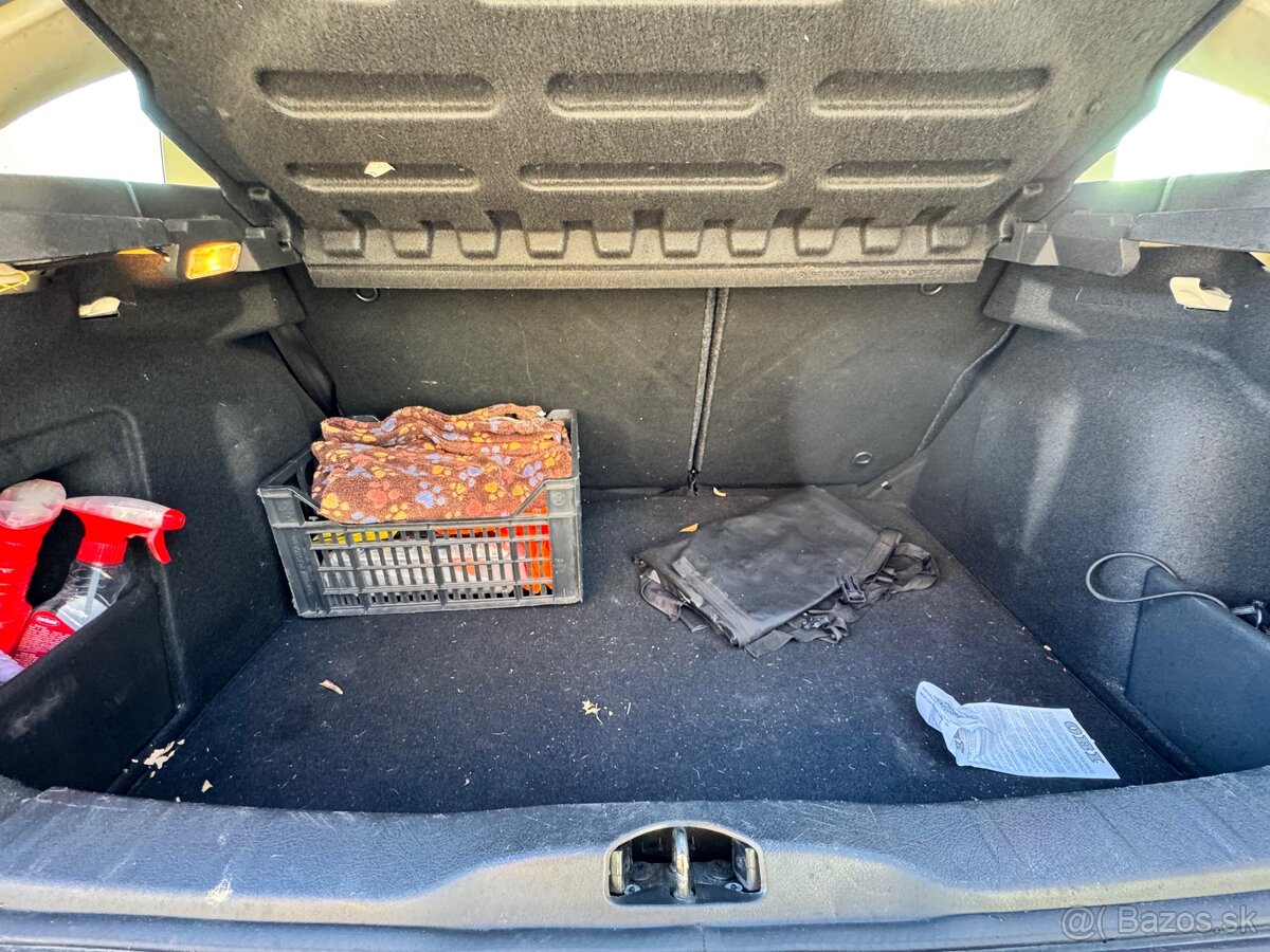 Citroën C4 prvý majitel 80600km - 15