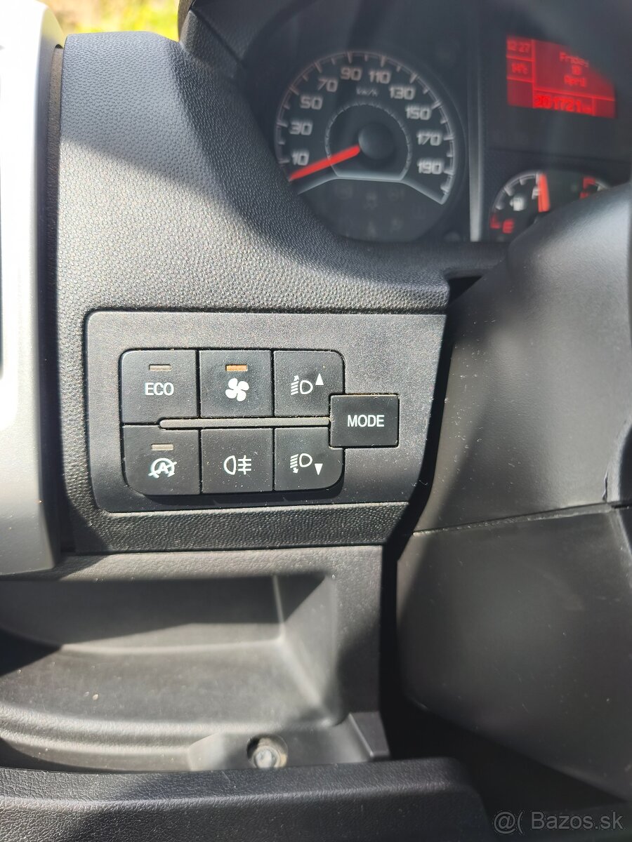 Ducato Panoráma 2.3JTD 110kw r.v.12/2017 9miestne - 15